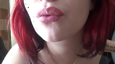 Соло зрелой полной мамки