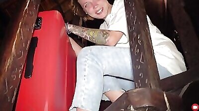 Порно MihaNika69 на Бали